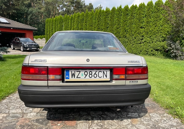 Mazda 626 cena 8900 przebieg: 273272, rok produkcji 1989 z Włocławek małe 704